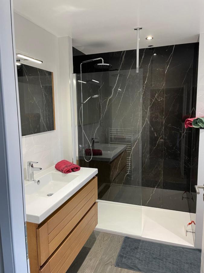 Au Charme Des Marees Apartment ลิยง-ซูร์-แมร์ ภายนอก รูปภาพ